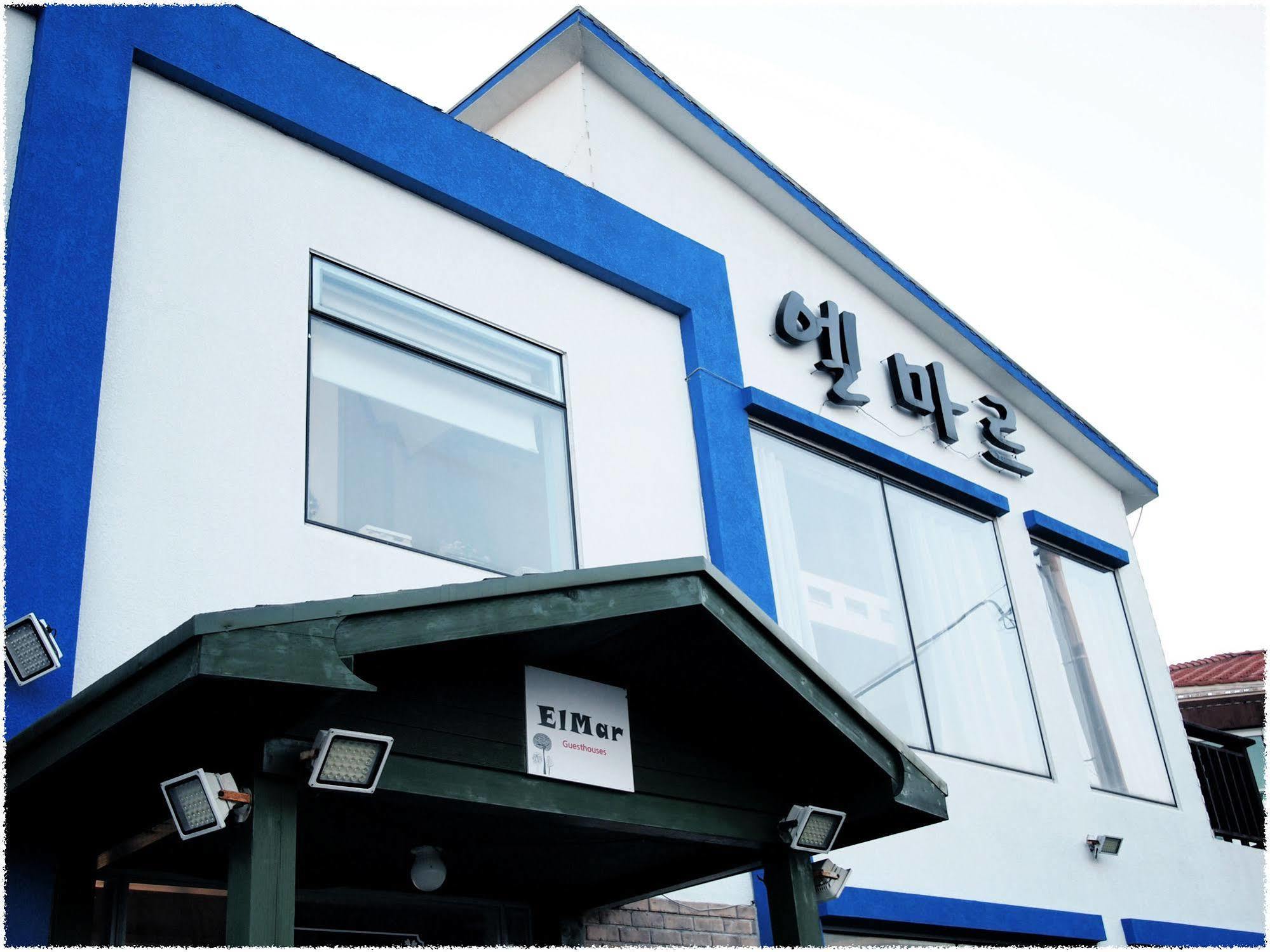 Haevichi Elmar Guesthouse ซอกวีโพ ภายนอก รูปภาพ