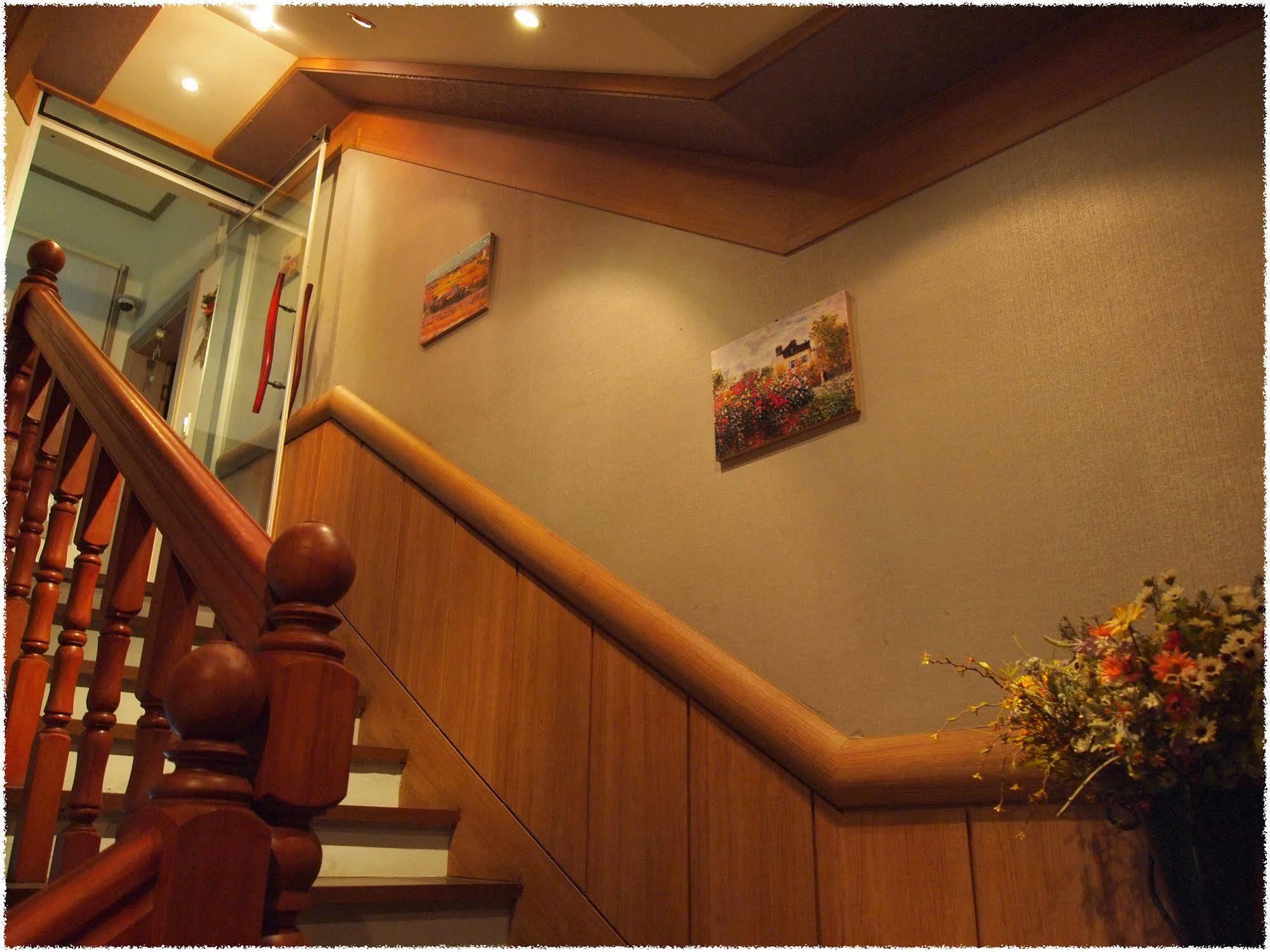 Haevichi Elmar Guesthouse ซอกวีโพ ภายนอก รูปภาพ